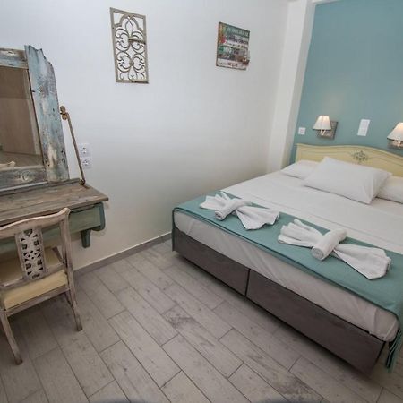 Alexandros Aparthotel Poros Town ภายนอก รูปภาพ