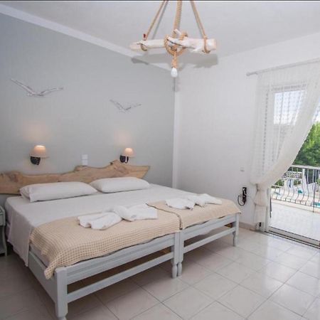 Alexandros Aparthotel Poros Town ภายนอก รูปภาพ